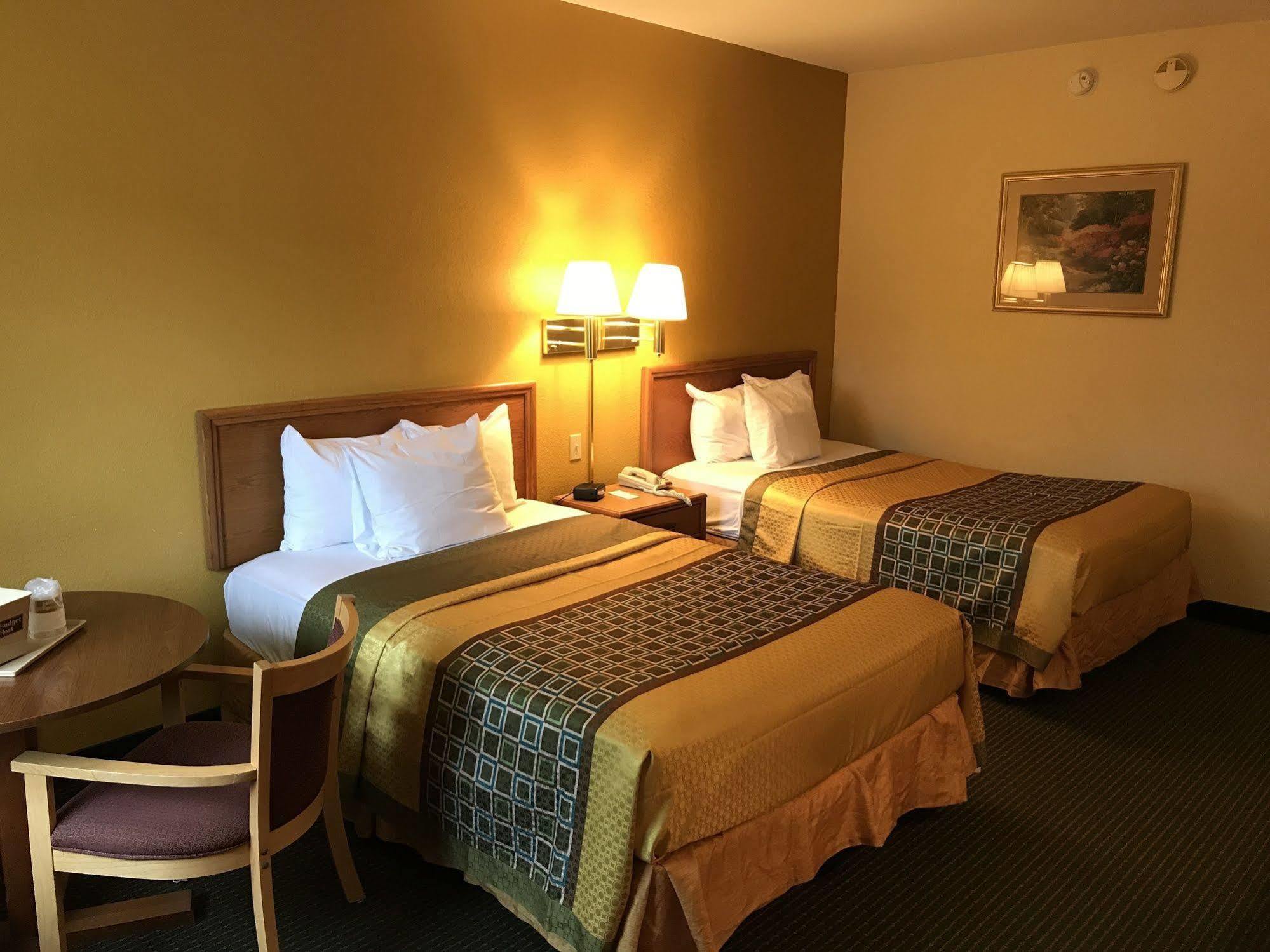 Budget Host Inn Sandusky Eksteriør billede