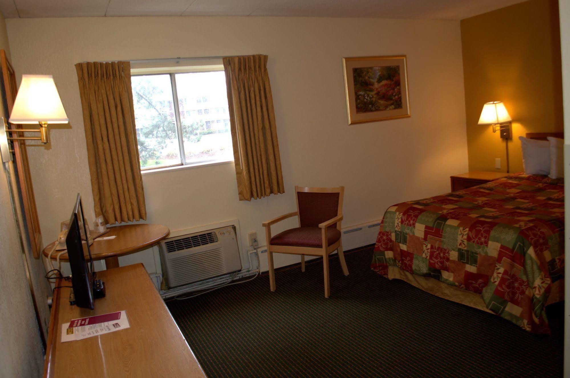 Budget Host Inn Sandusky Eksteriør billede